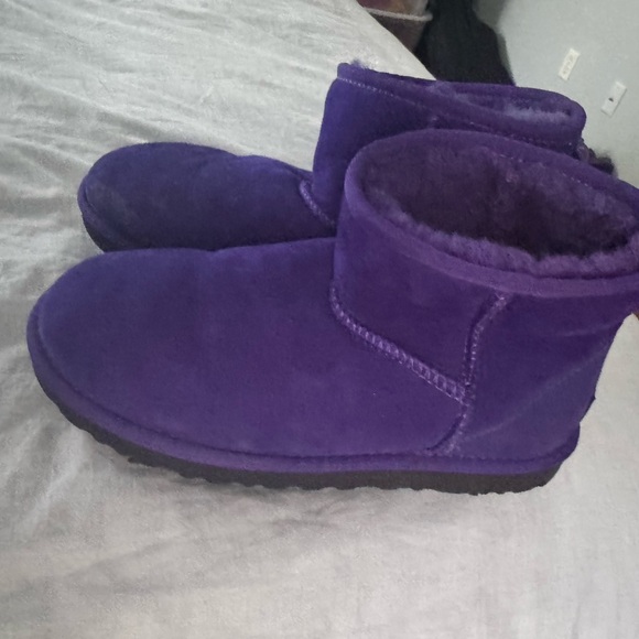UGG Vibrant Purple Suede Boots - Picture 4 of 4